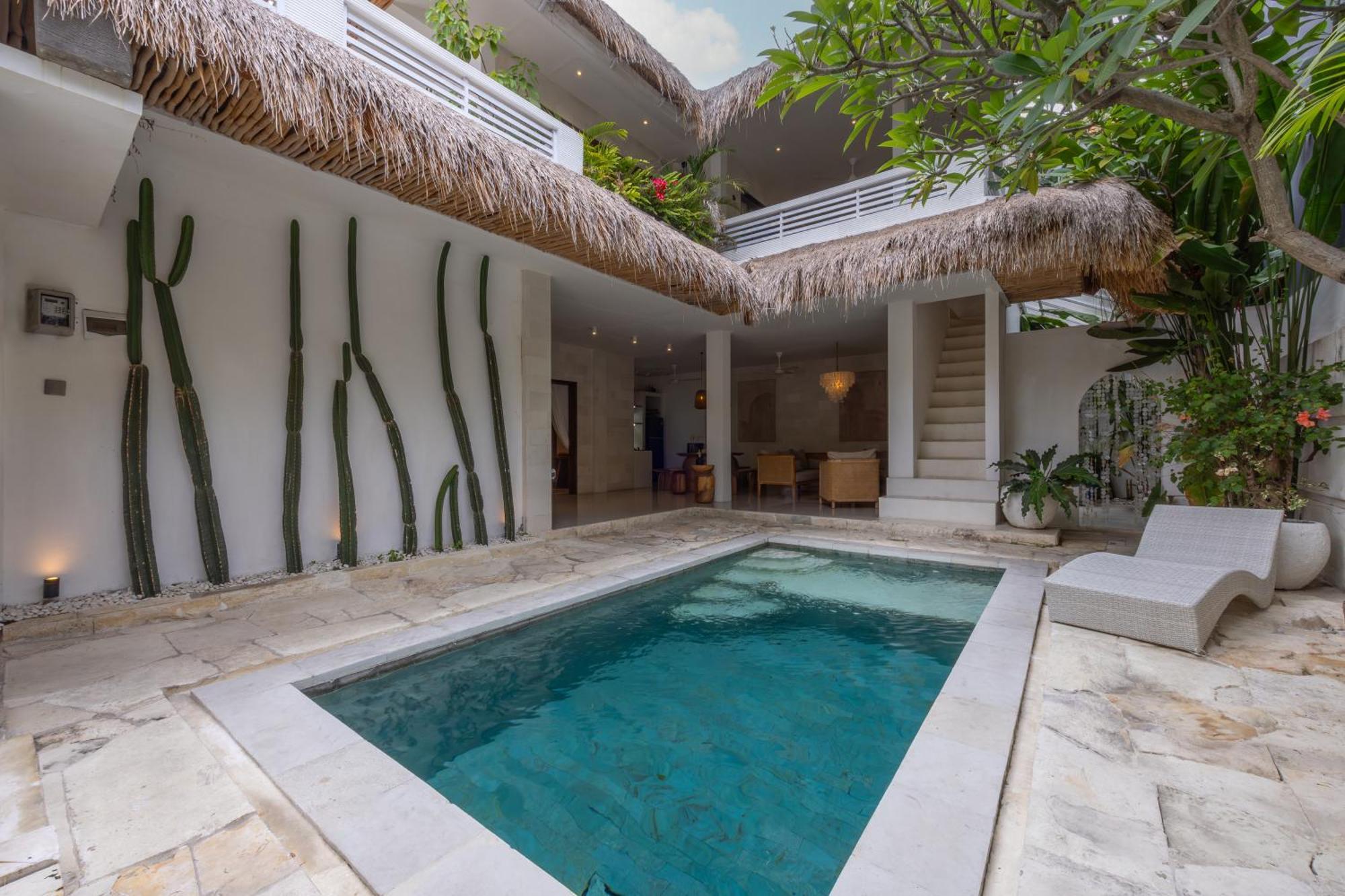 Turan Casa Auri Seminyak Villa ภายนอก รูปภาพ